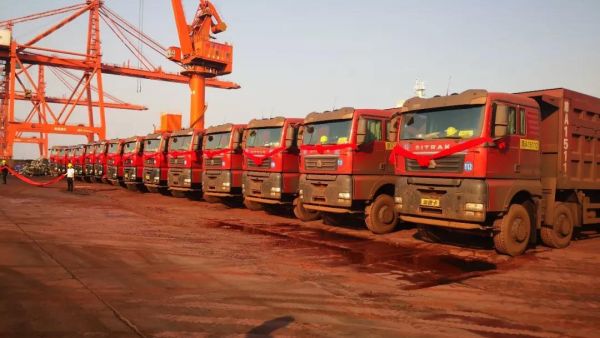 “助力一带一路”，15台汕德卡自卸车批量交付广西北部湾港口客户