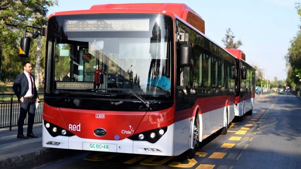 总统见证！智利开通拉美首条电动巴士专线，运行车辆全部来自比亚迪