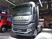 560马力国六发动机+自动挡变速箱，详解升级版格尔发K7旗舰重卡