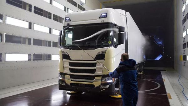 为何公路之王斯堪尼更省油？斯堪尼亚官方给您答案