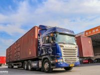 这款卡车连安全气囊都配上了,少见的斯堪尼亚主动安全版实拍解析