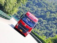 新一代17.5米代替者，这样的乘龙H7中置轴平板车你见过吗？