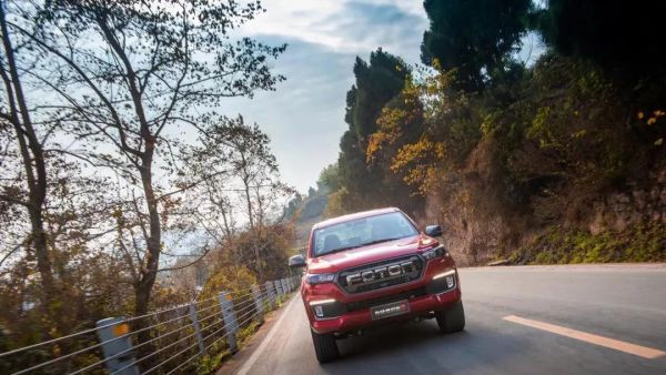 大中型SUV设计，国六动力强芯升级，全新拓陆者驭途大皮卡10.48万元起售