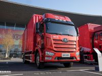 解放新J6L载货车来了,不仅外观、内饰变化大,底盘配置升级更诱人