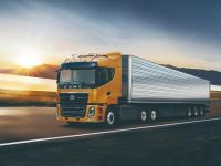 高端重卡标杆!带您认识汉马H9的前世今生