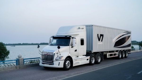 目光汇聚江淮,格尔发V7荣获“最受关注的国产长头卡车”