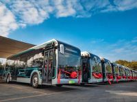 宇通高端智能网联公交车U12亮相南昌