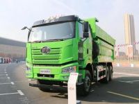 国六LNG动力的解放J6P城市渣土车,不惧环保严、油价贵!