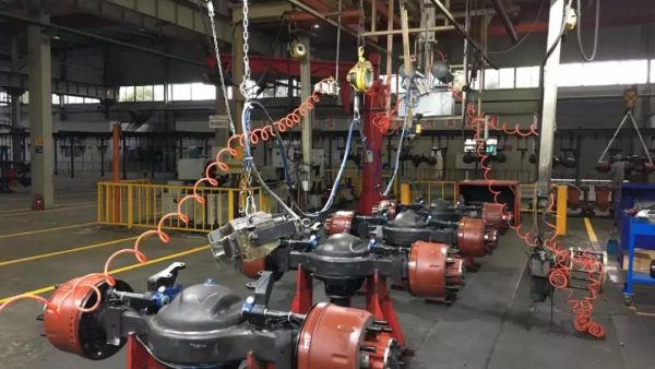 全线开工不耽误，疫情防控不放松，华菱星马奏响复工生产集结号