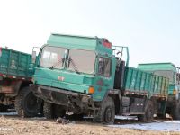 西北油田里最硬核卡车，上世纪90年代引进，曼LX90型越野卡车实拍