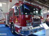 少见的美国大力消防车实拍，国内服役超过10年，现在看配置依然前沿
