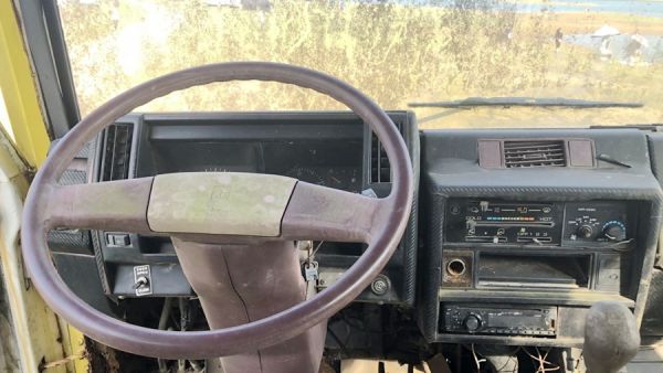 和考斯特齐名的日系中巴，当年国内也曾引进，五十铃Journey还有人记得吗？