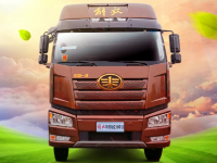 解放新J6四季款牵引车来了，黄金动力、智能驾驶，真正拉货的利器