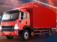 刚柔并济,追求极致驾乘体验,HOWO-G5X“全能王“中卡来了