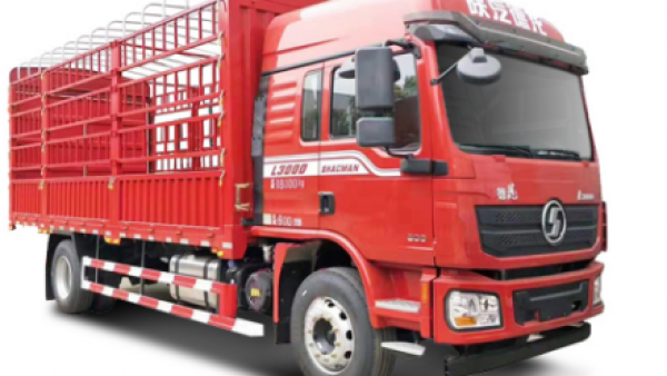 德龙L3000高顶双卧载货车，加倍的不只是舒适