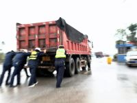 卡车抛锚了怎么办?别急做好这几点最重要