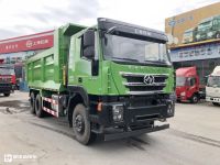 舒适性配置更高，红岩的旗舰自卸车，杰狮C500渣土车实拍！