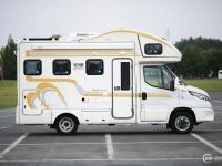 进口依维柯底盘改装！带您看看国六铂驰2020款帕亚尼房车