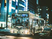 国产比亚迪抢眼，韩国爱迪生是啥车？带您看行驶在日本街头的电动公交