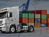 低风阻,低油耗,整车易操作,大运N9H 4*2牵引车为港口运输打造