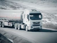 危化车不“危”!平安出行 红岩守护!