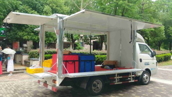 江淮轿卡售货车成白领创业首选车型！