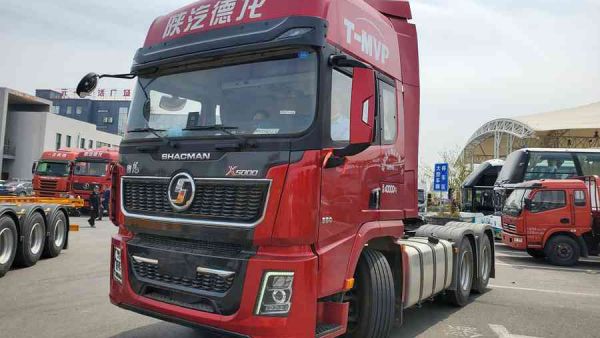 能见度越来越高,陕汽去年推出的德龙X5000,为什么那么多人喜欢?