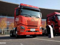 乘龙H7对解放JH6，驾乘舒适度VS动力配置，两款平民旗舰卡车评测