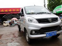 谢永超:水果摊上的恬静时光