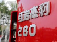 车主大谈红岩杰豹自卸车使用感受:工程之王名副其实