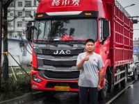 格尔发A5X中体载货车是如何打动年轻卡车司机的?