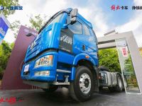 行业首创！解放J6砂石款牵引车全新上市！