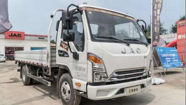 国六时代,轻卡到底该怎么选?康铃J5城配钢铁侠告诉您