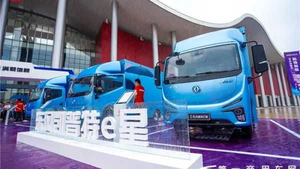 上任第四天首次亮相，东风汽车股份新任老总李军智有话说