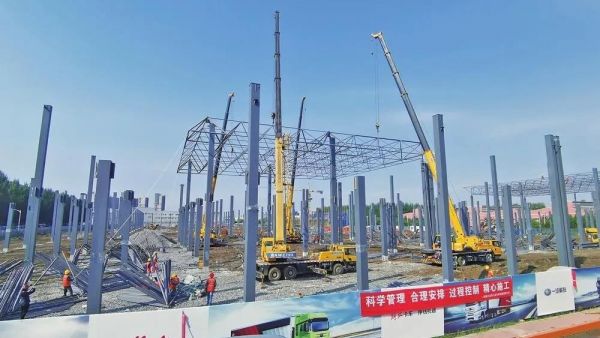 建设高端商用车生产基地，一汽解放J7智能工厂正在打造世界一流水平