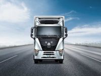 黄河浪潮再起 彰显中国力量，中国重汽发布新一代高端干线物流牵引重卡