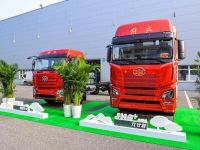 国六产品惊艳亮相，JH6⁺生活舱π计划重磅发布，青汽多款车型亮相