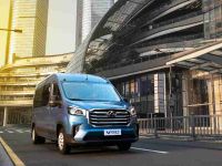 操控比拼乘用车,多种动力选择,上汽大通MAXUS V90开辟中高端轻客新时代