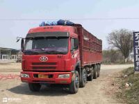 实拍7年前的5轴解放奥威J5P载货车，车主说这是辆绝版摇钱树