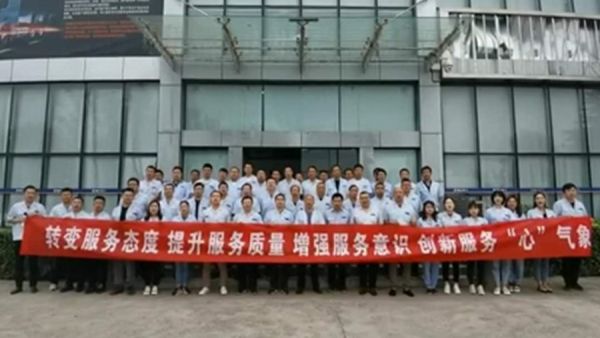 陕汽全+服务,全心全意服务客户