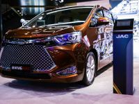 6座思皓SUV、瑞风M6 MAX亮相,江淮汽车闪耀北京车展