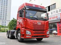 解放JH6也有简配版,小驾驶室高配置自重8.1吨,仅卖33万