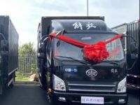 大手笔！50台解放虎VN轻卡交付顺丰速运！