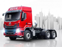 柳汽燃气车乘龙H5 LNG焕新，携新一代玉柴发动机动力强劲！