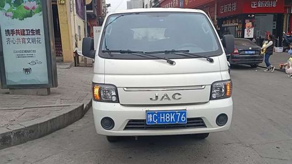 苗师傅说:江淮轿卡后双轮 低货台 大空间 全都有!