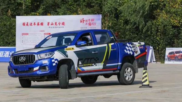 “2020上汽大通MAXUS杯”金坛茅山汽摩场地越野赛暨房车露营嘉年华圆满落幕