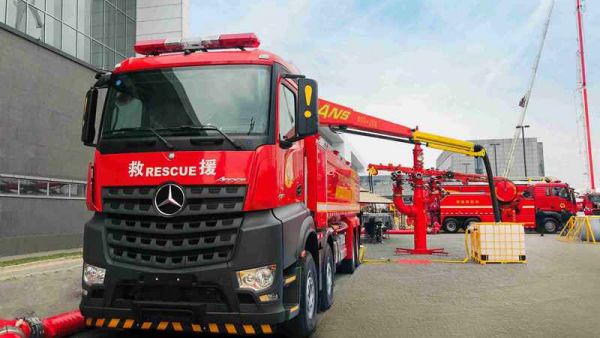 戴姆勒卡车与中集天达深化合作，以梅赛德斯-奔驰阿洛斯（Arocs）底盘助力中国消防事业