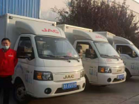 解决孩子吃饭问题 江淮恺达化身“外卖小哥”