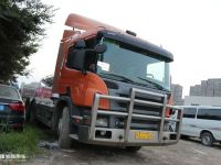 加装牛栏的斯堪尼亚P380实拍，退役的国三车，仍在发挥余热