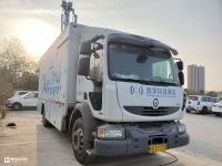 偶遇一辆雷诺移动通讯车，国内少见的二代米德伦底盘，副驾还有ok窗